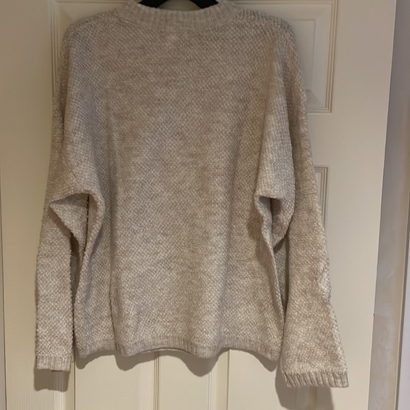Treasure & Bond Cream Sweater in size Small - Picture 4 of 6